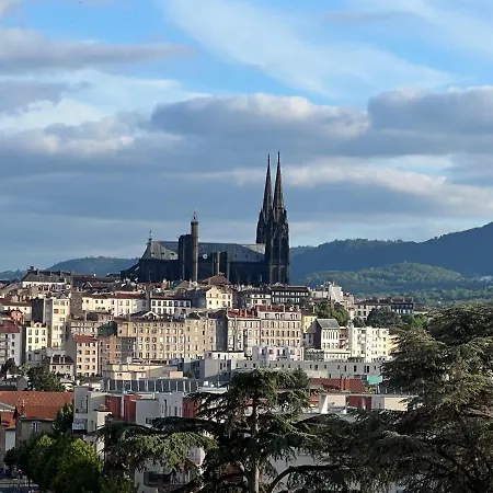Un Havre De Paix En Plein Coeur De Près Chu Hébergement de vacances *